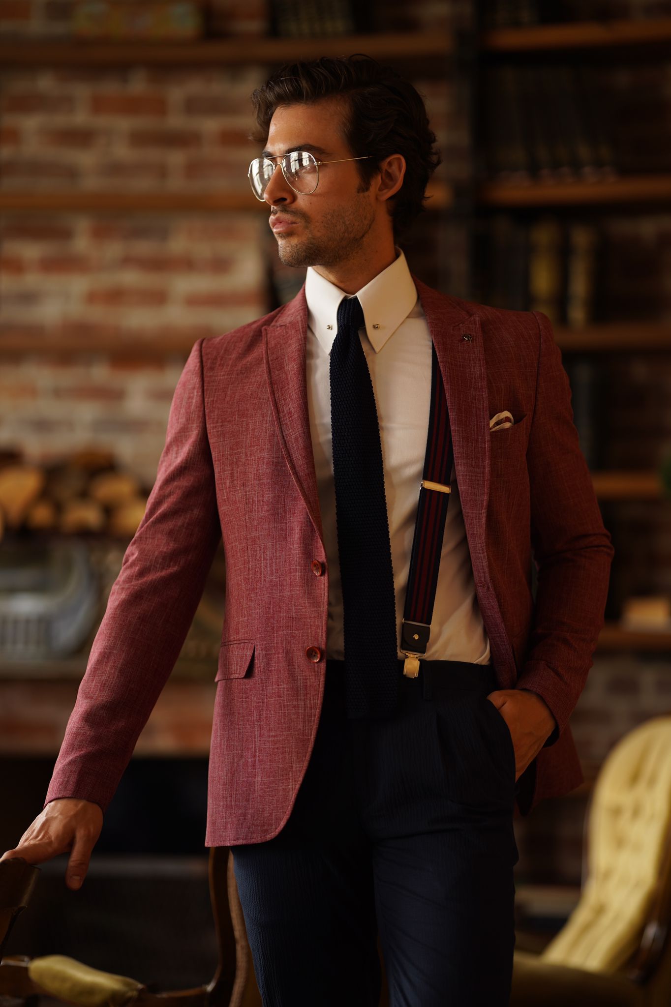 Swaxon Claret Red Self-Patterned Slim Fit Blazer – Men's Priorities