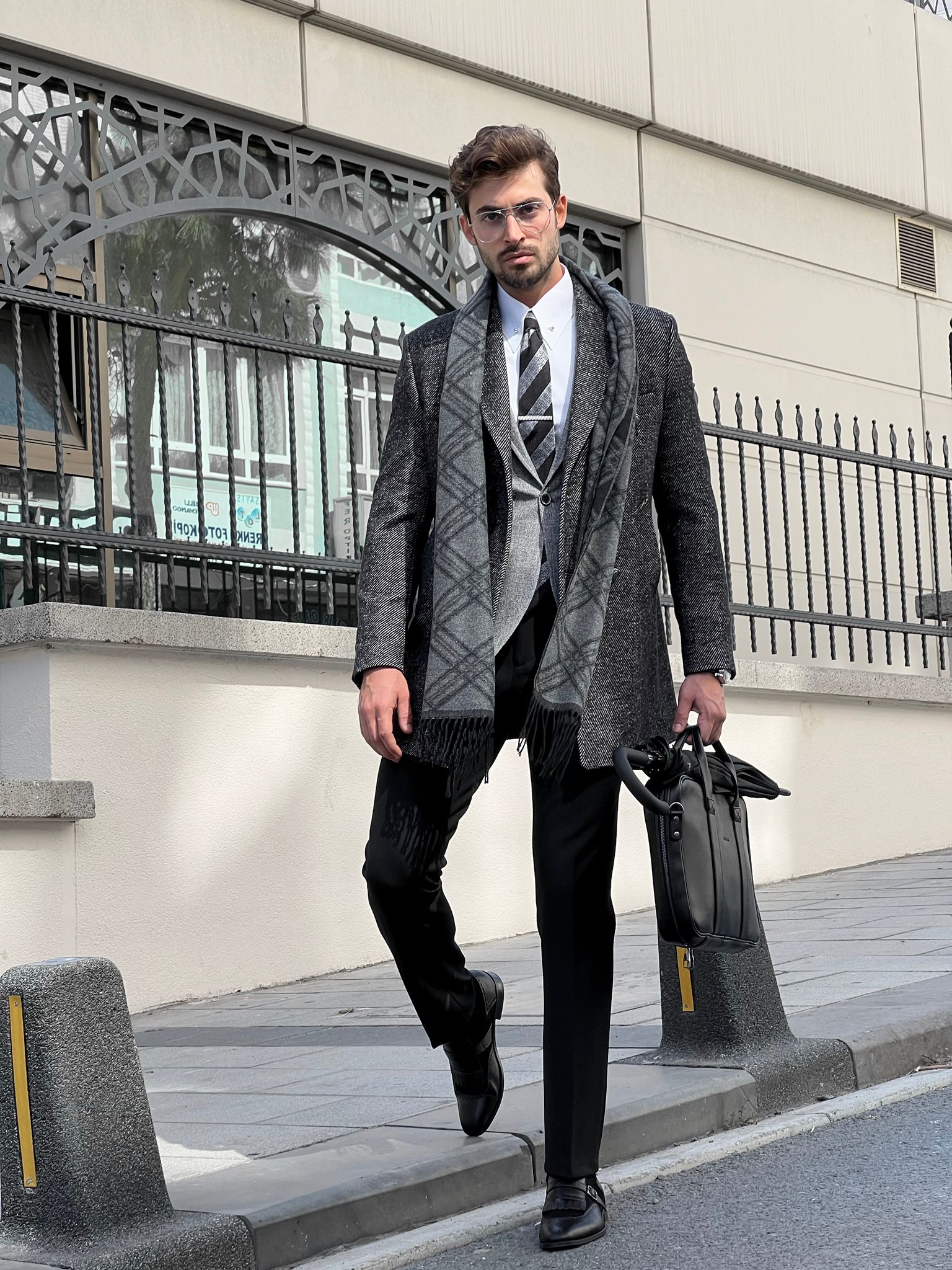 HUGO BOSS | BOSS Guide: How to wear a scarf for Men