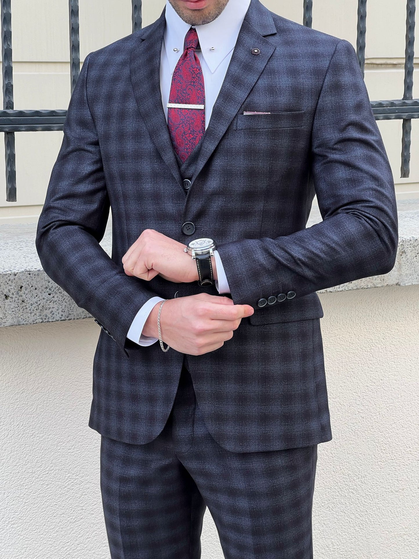 Levi Plaid Slim Fit Business Suit (Black & Navy Blue)